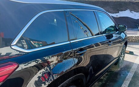 Toyota Highlander III, 2018 год, 3 370 000 рублей, 3 фотография