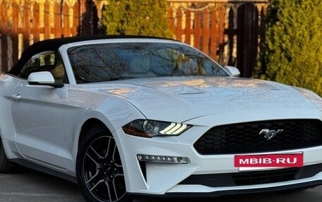 Ford Mustang VI рестайлинг, 2017 год, 3 000 000 рублей, 2 фотография