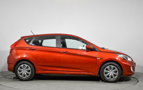 Hyundai Solaris II рестайлинг, 2011 год, 645 000 рублей, 4 фотография