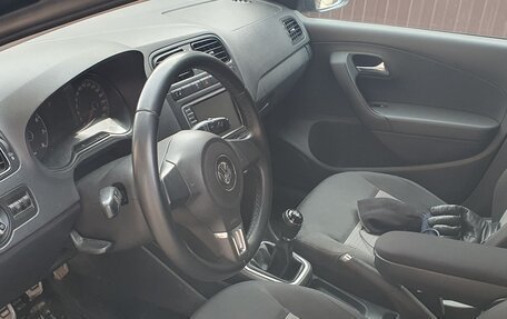 Volkswagen Polo VI (EU Market), 2012 год, 670 000 рублей, 4 фотография