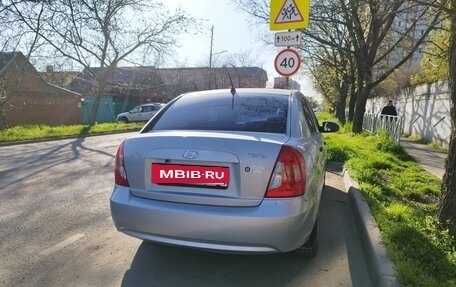 Hyundai Verna II, 2007 год, 450 000 рублей, 4 фотография