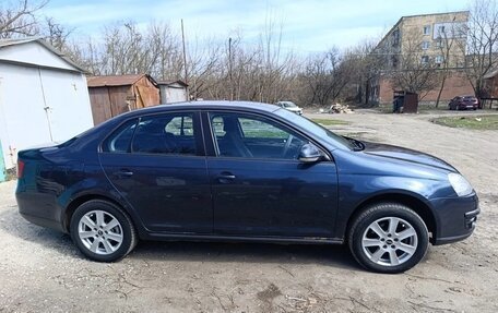 Volkswagen Jetta VI, 2009 год, 570 000 рублей, 4 фотография