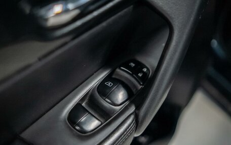 Nissan X-Trail, 2017 год, 2 260 000 рублей, 8 фотография