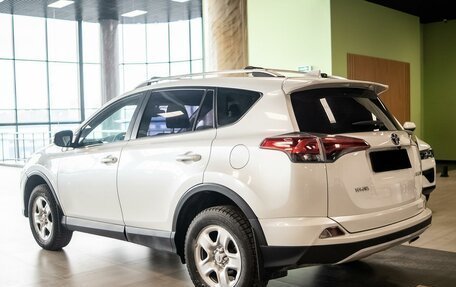 Toyota RAV4, 2018 год, 2 862 000 рублей, 4 фотография