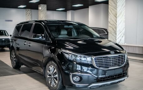 KIA Carnival III, 2017 год, 3 026 000 рублей, 3 фотография