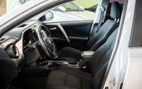 Toyota RAV4, 2018 год, 2 862 000 рублей, 9 фотография