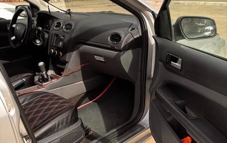 Ford Focus II рестайлинг, 2006 год, 330 000 рублей, 6 фотография