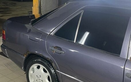 Mercedes-Benz W124, 1992 год, 300 000 рублей, 4 фотография