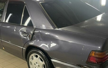 Mercedes-Benz W124, 1992 год, 300 000 рублей, 6 фотография