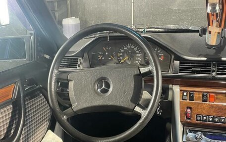 Mercedes-Benz W124, 1992 год, 300 000 рублей, 8 фотография