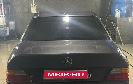 Mercedes-Benz W124, 1992 год, 300 000 рублей, 5 фотография