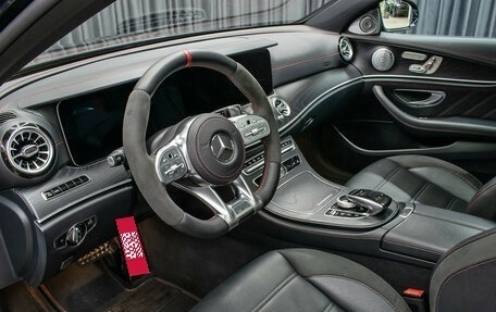 Mercedes-Benz E-Класс AMG, 2019 год, 6 398 000 рублей, 17 фотография