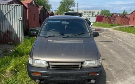 Mitsubishi Chariot III, 1991 год, 9 фотография