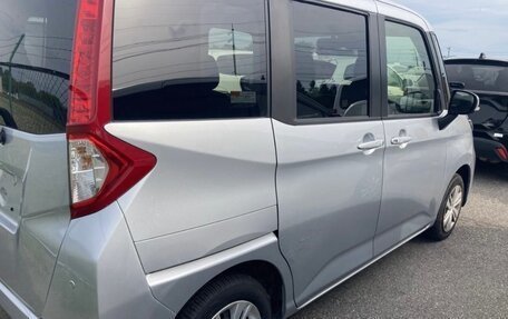 Toyota Roomy I, 2022 год, 3 фотография