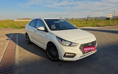 Hyundai Solaris II рестайлинг, 2018 год, 1 300 000 рублей, 4 фотография