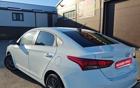 Hyundai Solaris II рестайлинг, 2018 год, 1 300 000 рублей, 8 фотография