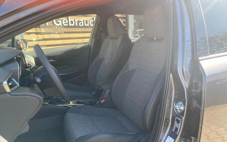 Toyota Corolla, 2025 год, 4 492 000 рублей, 9 фотография