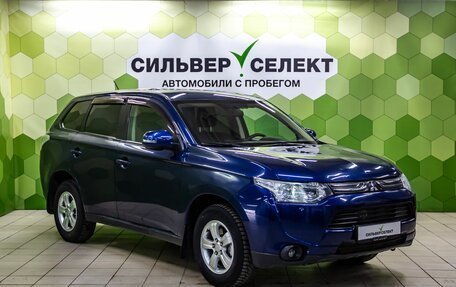 Mitsubishi Outlander III рестайлинг 3, 2013 год, 1 450 000 рублей, 5 фотография