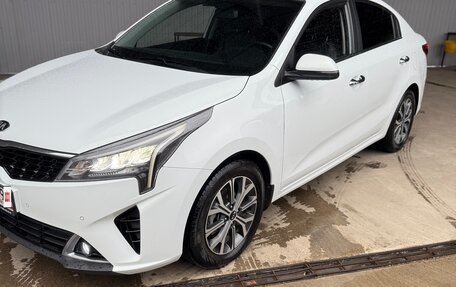 KIA Rio IV, 2021 год, 1 650 000 рублей, 3 фотография