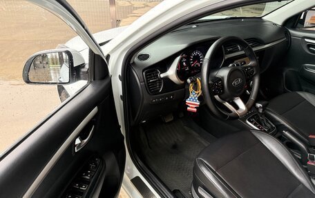 KIA Rio IV, 2021 год, 1 650 000 рублей, 12 фотография