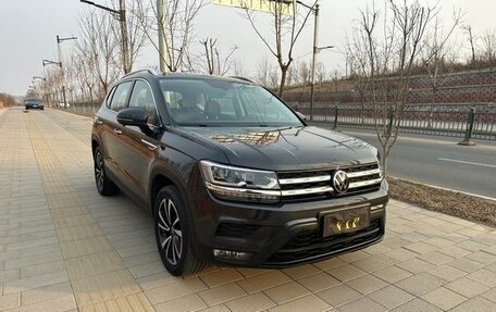 Volkswagen Tharu, 2023 год, 2 000 000 рублей, 3 фотография