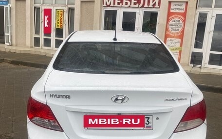Hyundai Solaris II рестайлинг, 2014 год, 800 000 рублей, 3 фотография