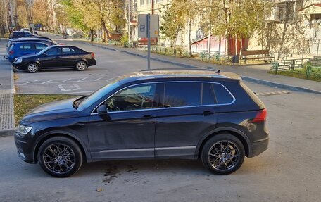 Volkswagen Tiguan II, 2017 год, 2 050 000 рублей, 10 фотография