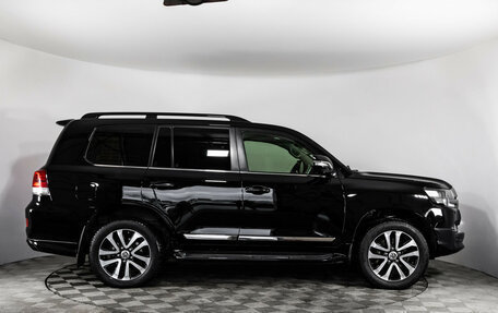 Toyota Land Cruiser 200, 2018 год, 5 399 000 рублей, 4 фотография