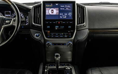 Toyota Land Cruiser 200, 2018 год, 5 399 000 рублей, 13 фотография