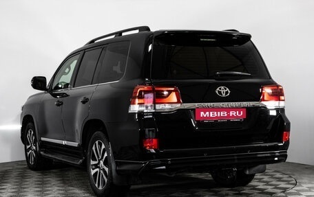 Toyota Land Cruiser 200, 2018 год, 5 399 000 рублей, 7 фотография