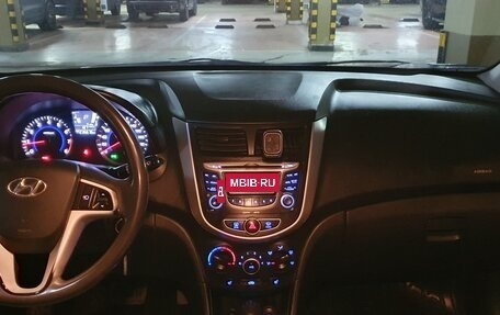 Hyundai Solaris II рестайлинг, 2012 год, 570 000 рублей, 9 фотография