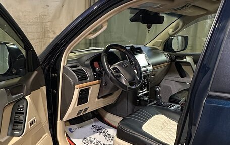 Toyota Land Cruiser Prado 150 рестайлинг 2, 2020 год, 8 800 000 рублей, 6 фотография