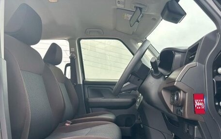 Toyota Roomy I, 2023 год, 1 029 069 рублей, 14 фотография