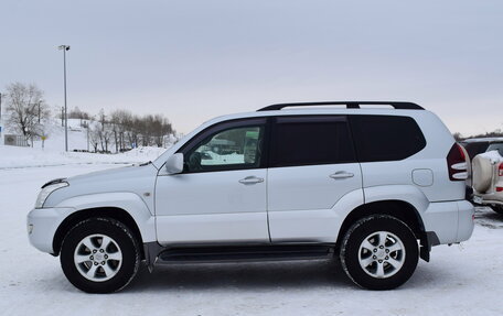 Toyota Land Cruiser Prado 120 рестайлинг, 2004 год, 1 747 000 рублей, 8 фотография