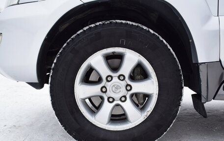 Toyota Land Cruiser Prado 120 рестайлинг, 2004 год, 1 747 000 рублей, 11 фотография