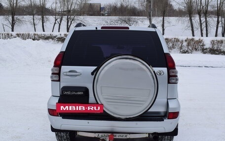 Toyota Land Cruiser Prado 120 рестайлинг, 2004 год, 1 747 000 рублей, 10 фотография