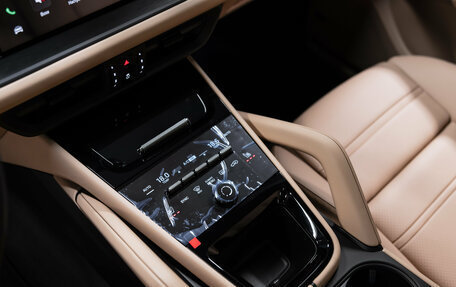 Porsche Cayenne III, 2025 год, 17 950 000 рублей, 15 фотография