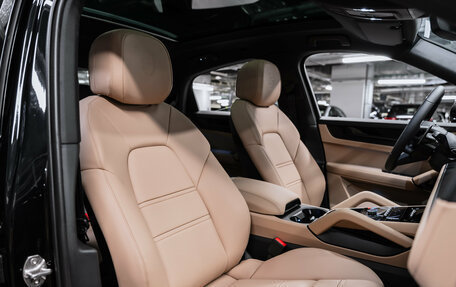 Porsche Cayenne III, 2025 год, 17 950 000 рублей, 17 фотография