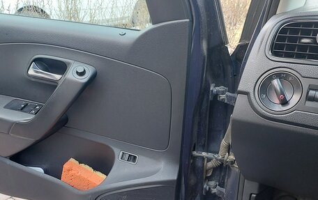 Volkswagen Polo VI (EU Market), 2012 год, 700 000 рублей, 12 фотография