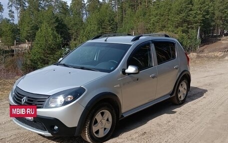 Renault Sandero I, 2013 год, 650 000 рублей, 2 фотография