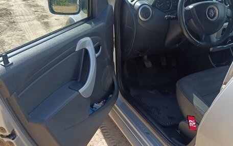 Renault Sandero I, 2013 год, 650 000 рублей, 9 фотография