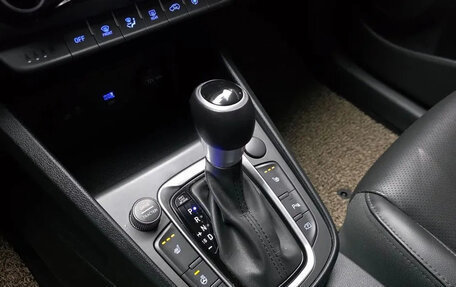 Hyundai Kona I, 2022 год, 1 781 000 рублей, 8 фотография