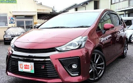 Toyota Prius Alpha I (ZVW40/41), 2020 год, 1 421 027 рублей, 1 фотография