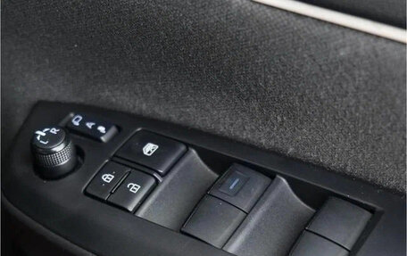 Toyota Yaris, 2022 год, 1 174 027 рублей, 11 фотография