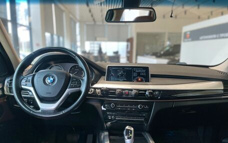 BMW X5, 2017 год, 3 080 000 рублей, 13 фотография