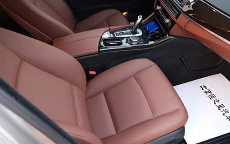 BMW 5 серия, 2015 год, 3 950 007 рублей, 13 фотография