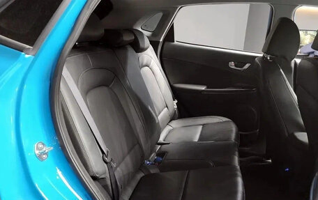 Hyundai Kona I, 2022 год, 1 550 000 рублей, 7 фотография