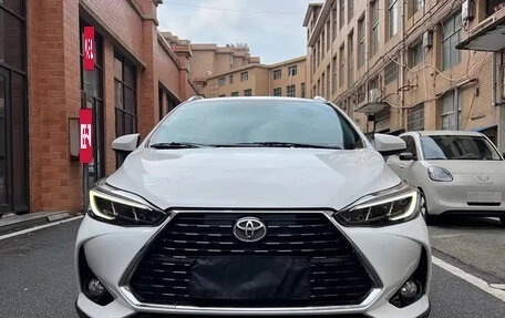 Toyota Yaris XP150 рестайлинг, 2022 год, 1 155 123 рублей, 2 фотография