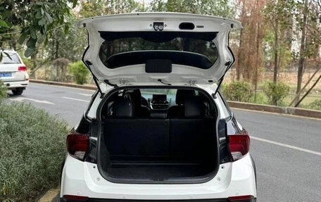 Toyota Yaris XP150 рестайлинг, 2022 год, 1 199 123 рублей, 23 фотография