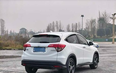Honda Vezel, 2021 год, 1 365 000 рублей, 3 фотография